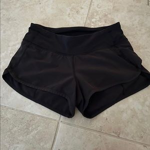 Hotty Hot Low-Rise Lined short 2.5
Size: 2
Cost: 60
Selling: 40